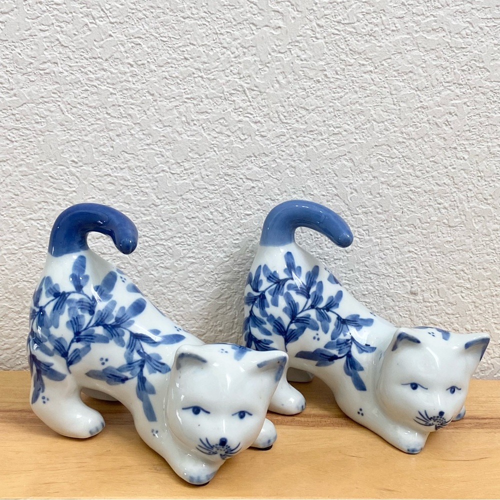 2 Vintage Andrea by SADEK Porcelain Blue White Curled Tail Cat Kitten Figurine